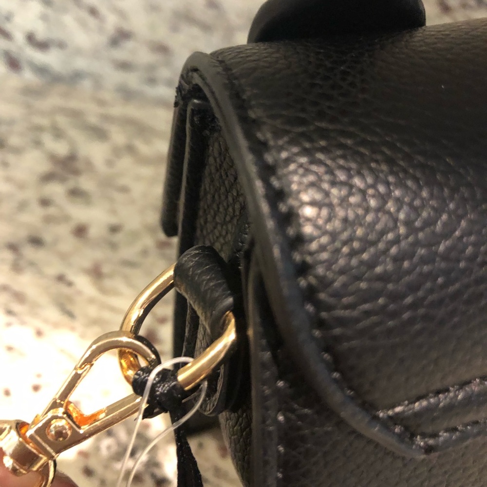 NWT MINI VEGAN DELUXITY  HAND OR CROSSBODY PURSE - Picture 9 of 14
